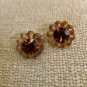Clip earrings